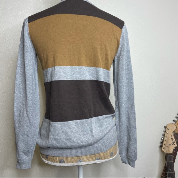 Frock Shop Grey Abstract Stripe Browns Side Slit Small Sweater - Picture 7 of 10